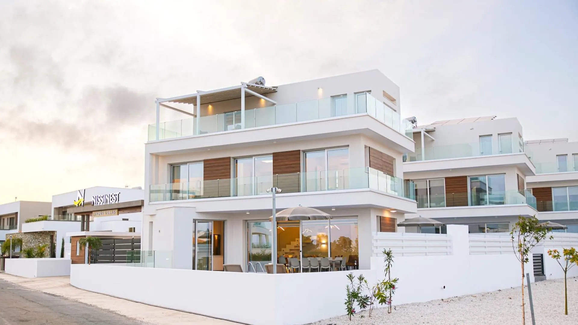Nissinest Luxury Villas Ayia Napa 0*,  Cipru